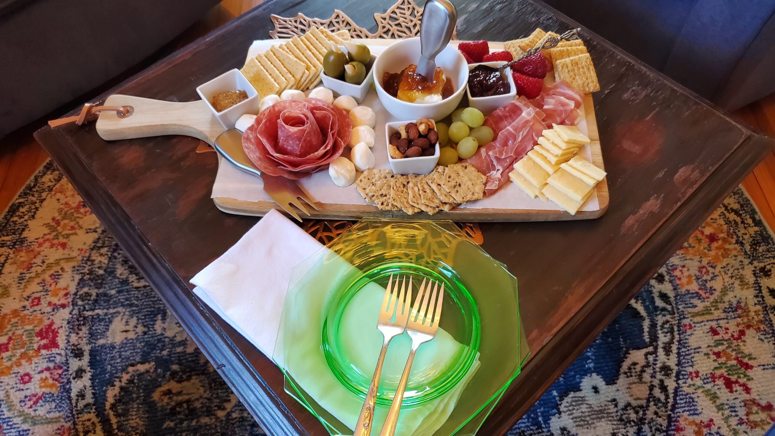 Picture of bridge over water.